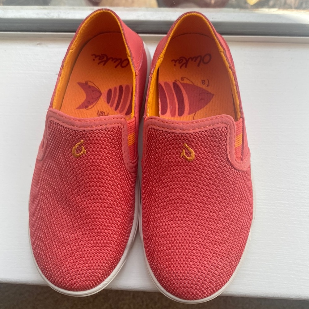 Kids OluKai Size 10 Toddler slip on shoes